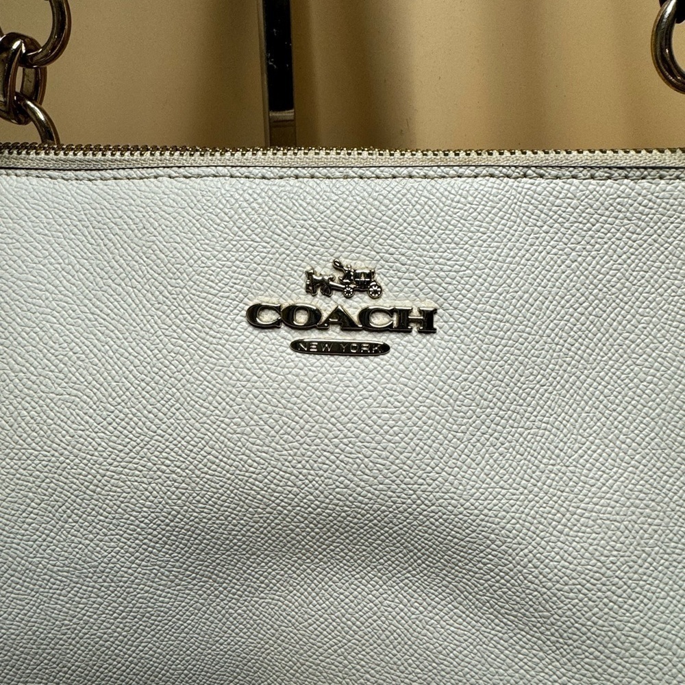 COACH Ava Tote Chalk Crossgrain Leather Handbag Gold tone accents‎ F57526 - Picture 6 of 7